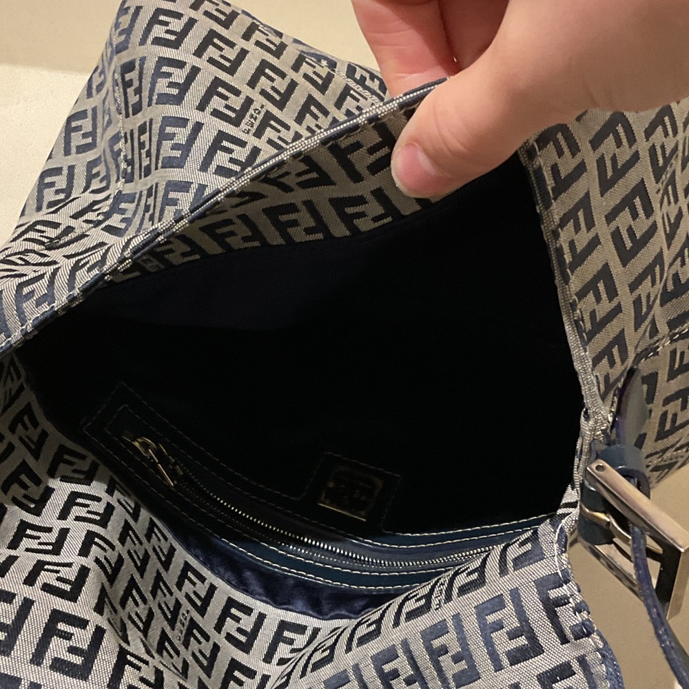 FENDI Mama Baguette Bag - Picture 3 of 4